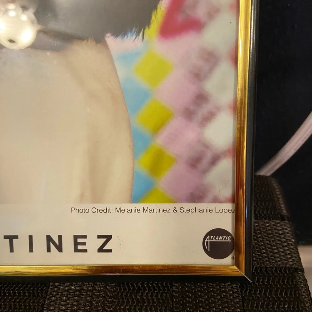 Melanie Martinez Signed / Autographed Framed Photo - Picture 6 of 7